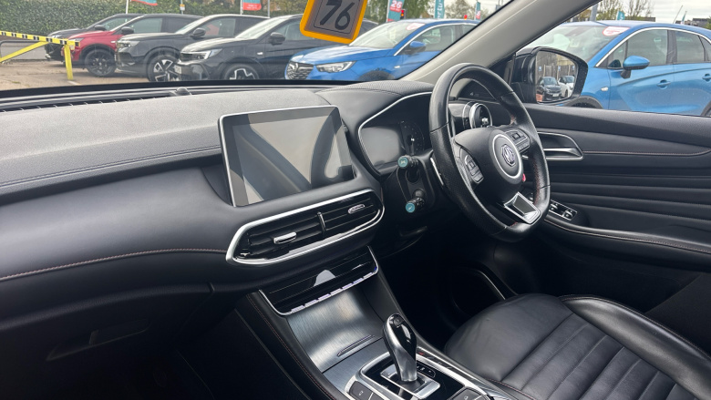 MG Hs 1.5 T-GDI Exclusive 5dr DCT Petrol Hatchback